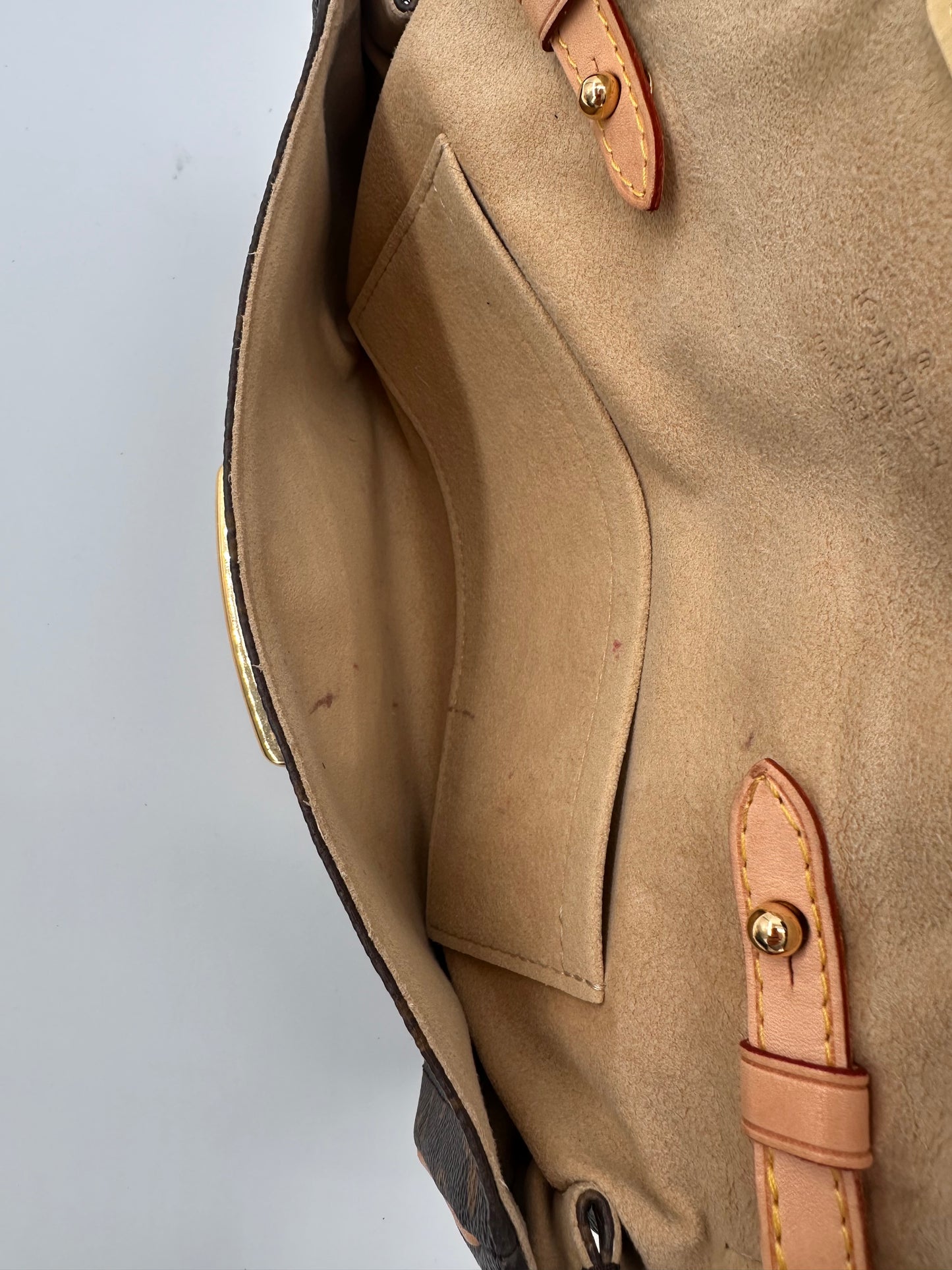 Louis Vuitton Monogram Canvas Beverly Pochette