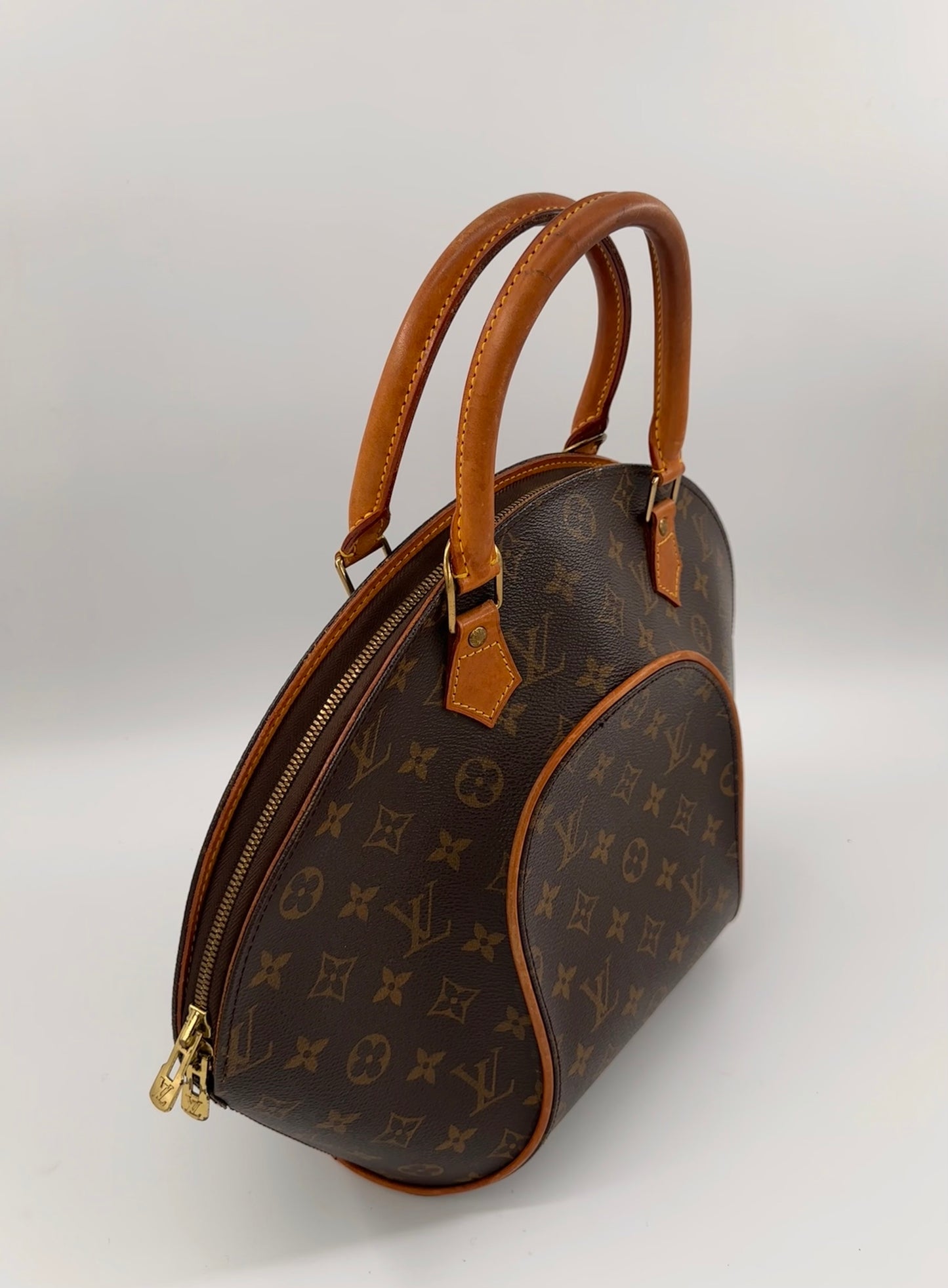 Louis Vuitton Ellipse MM