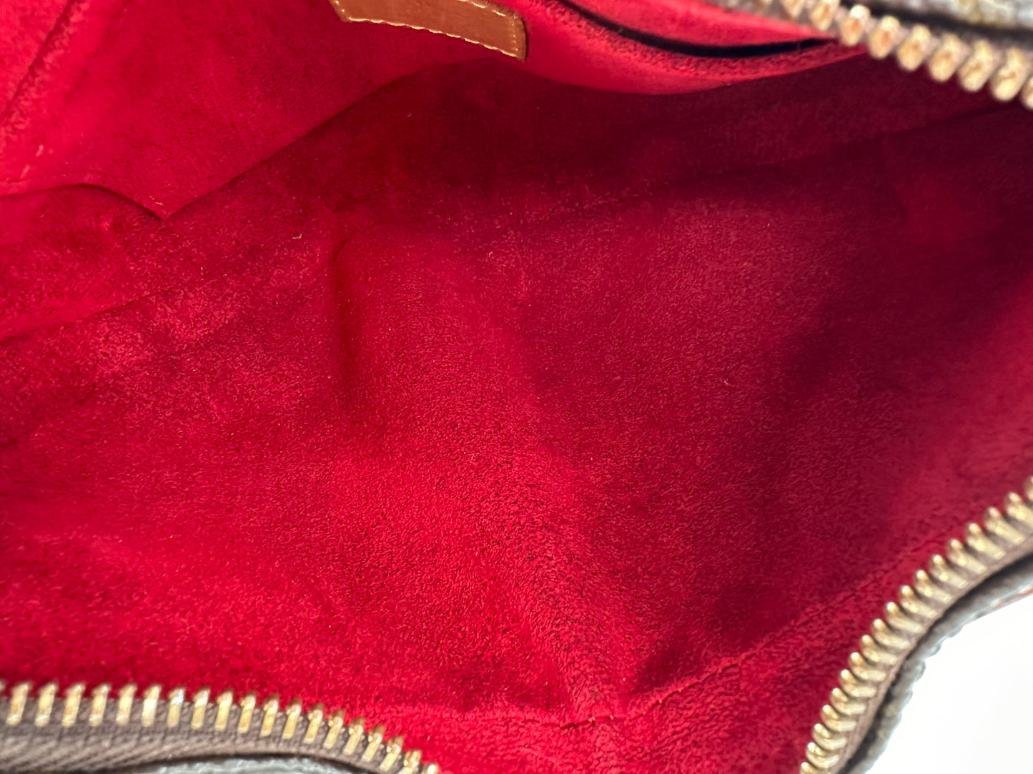 Louis Vuitton Croissant PM shoulder bag