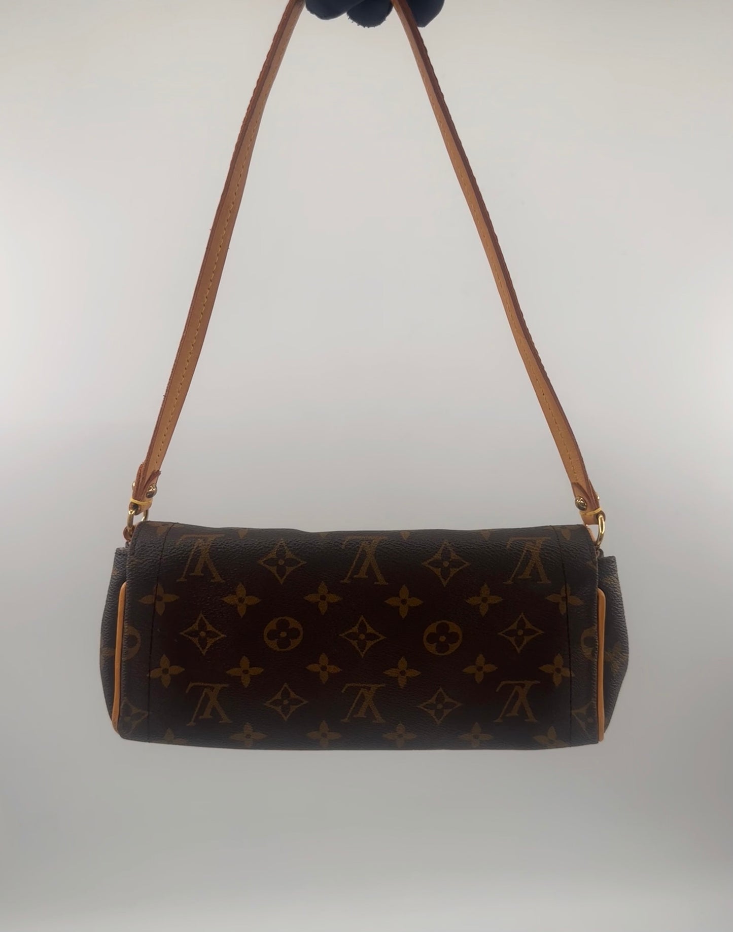 Louis Vuitton Monogram Canvas Beverly Pochette