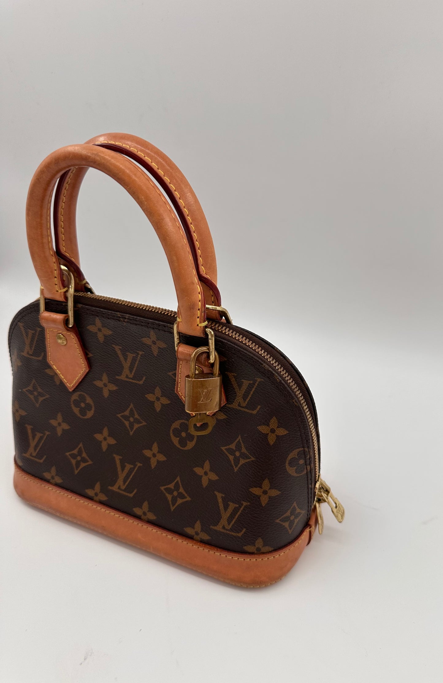 Louis Vuitton Alma BB