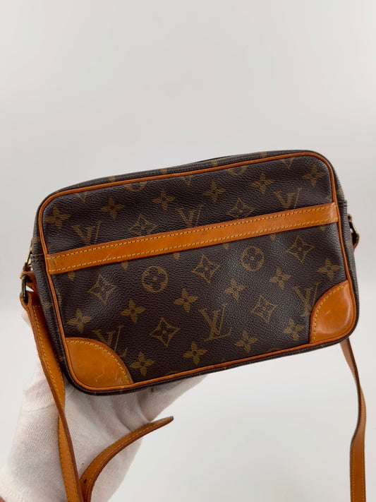 Louis Vuitton Trocadero 23 crossbody