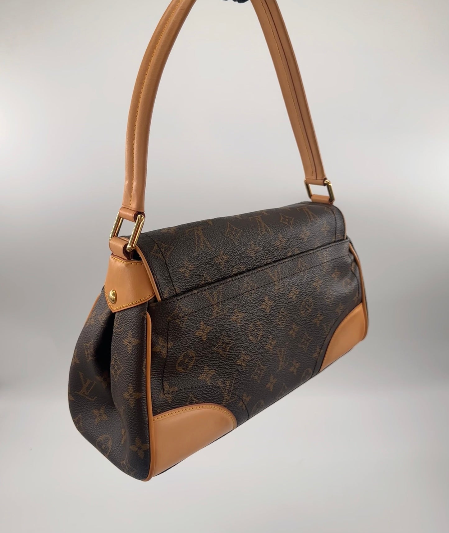 Louis Vuitton Beverly MM Shoulder Bag