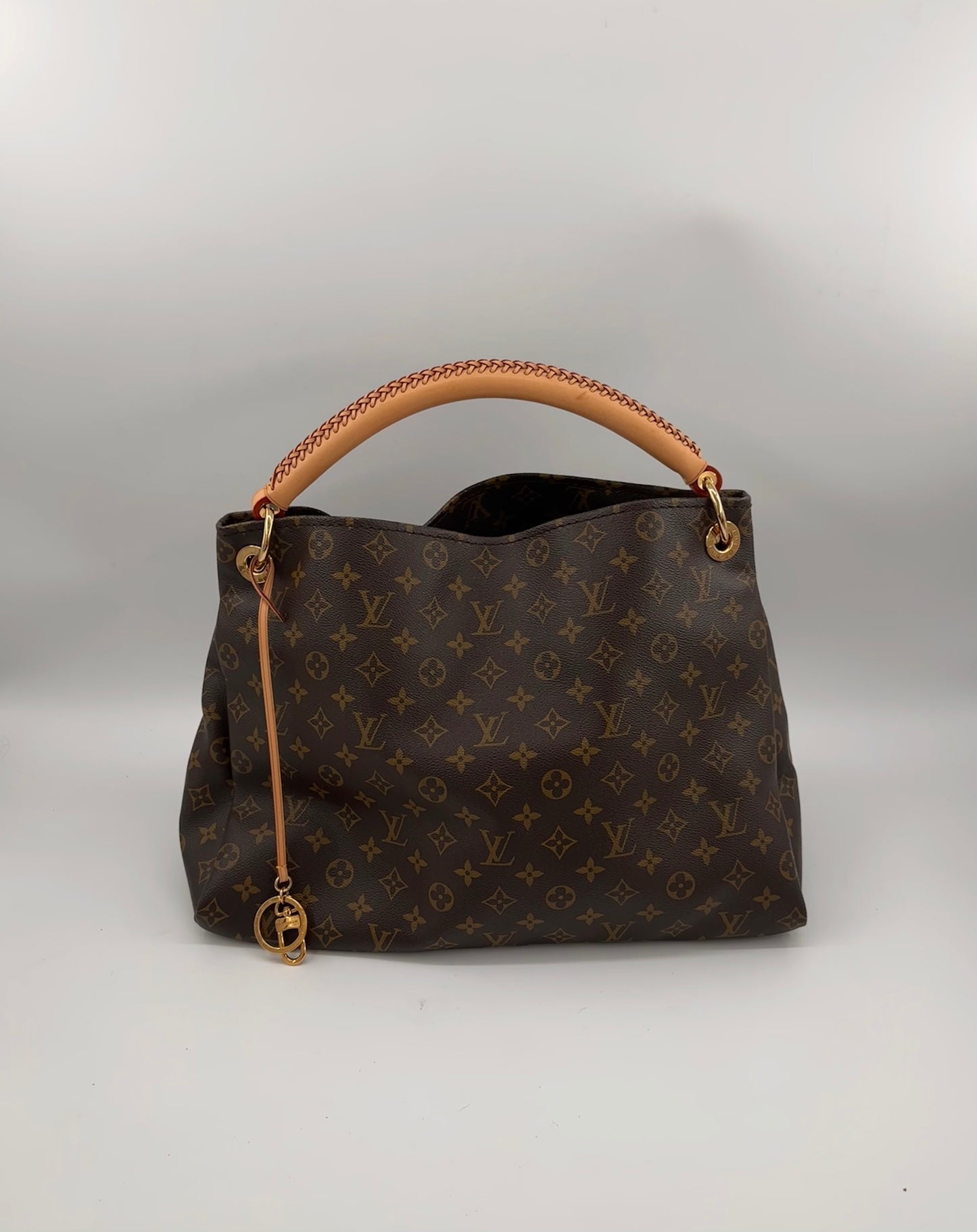 Louis Vuitton Artsy MM