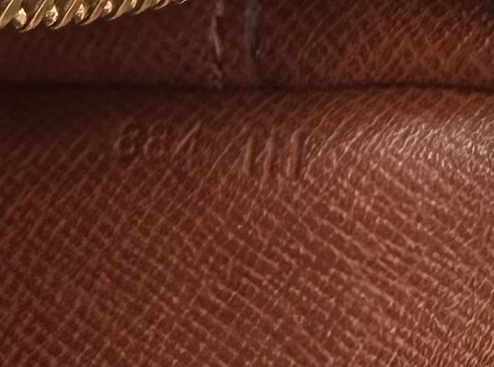 Louis Vuitton Trocadero 23 crossbody
