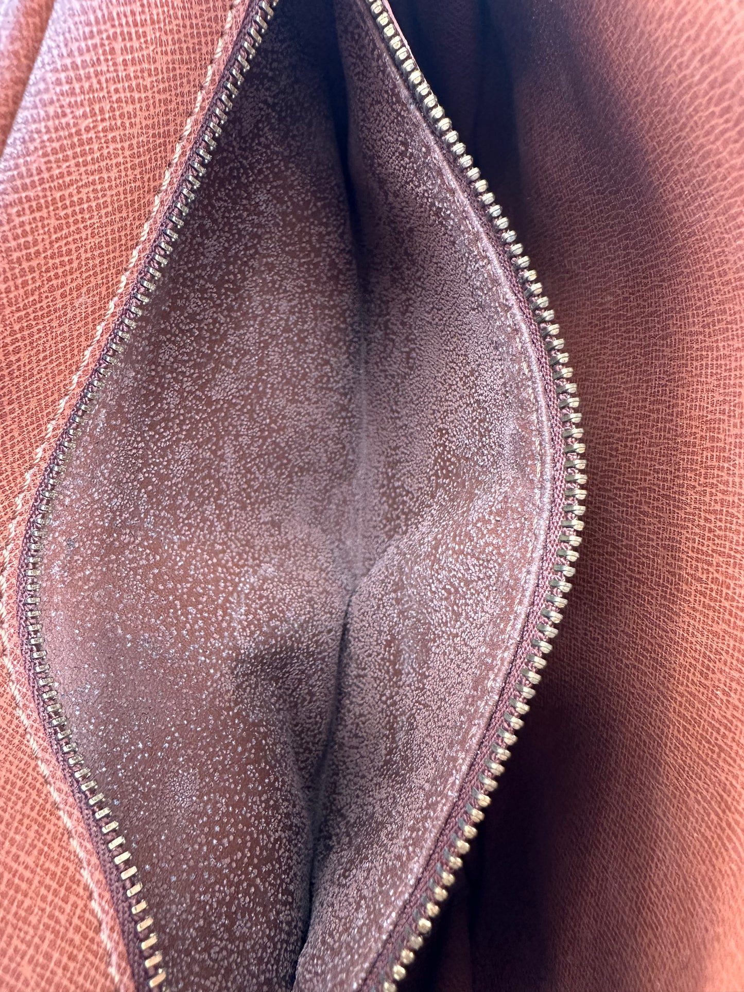 Louis Vuitton Trocadero 23 crossbody bag