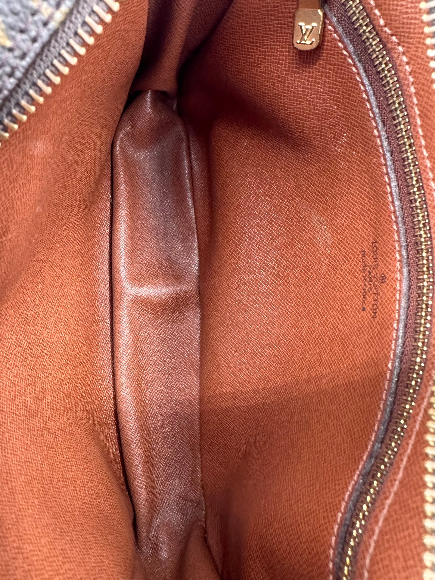 Louis Vuitton Trocadero 23 crossbody