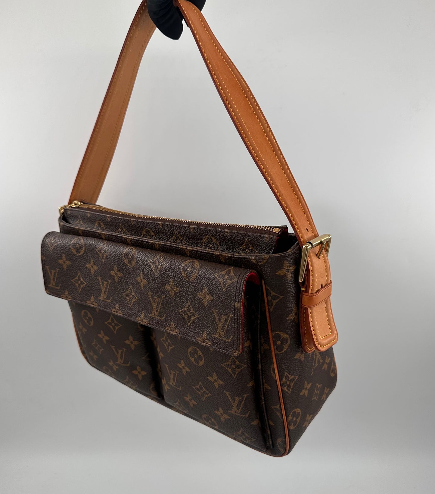 Louis Vuitton Viva Cite Shoulder bag