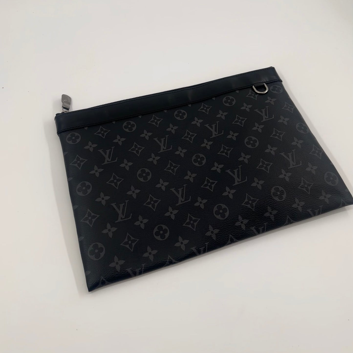 Louis Vuitton Monogram Eclipse Discovery Pochette GM
