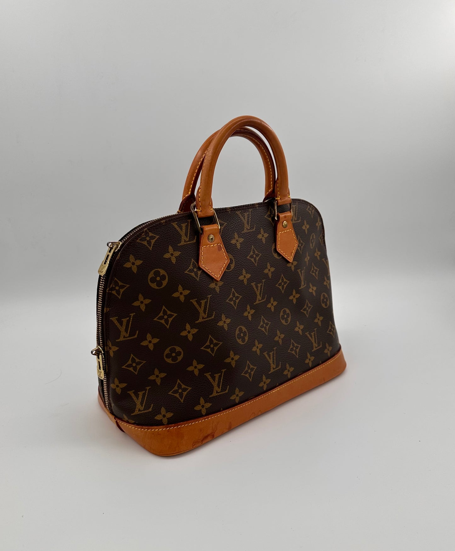 Louis Vuitton Alma PM