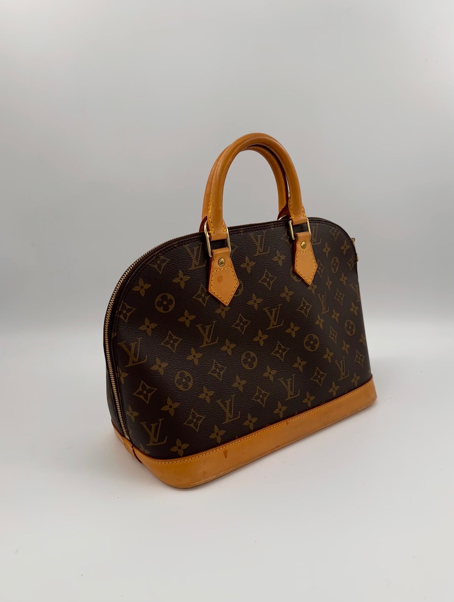 Louis Vuitton Alma PM