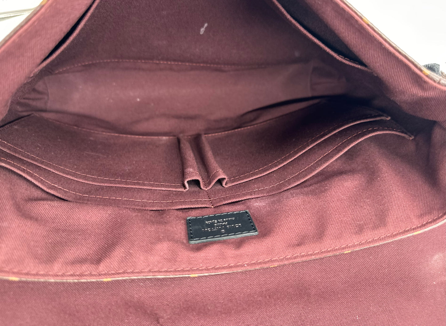 Louis Vuitton District Messenger Bag