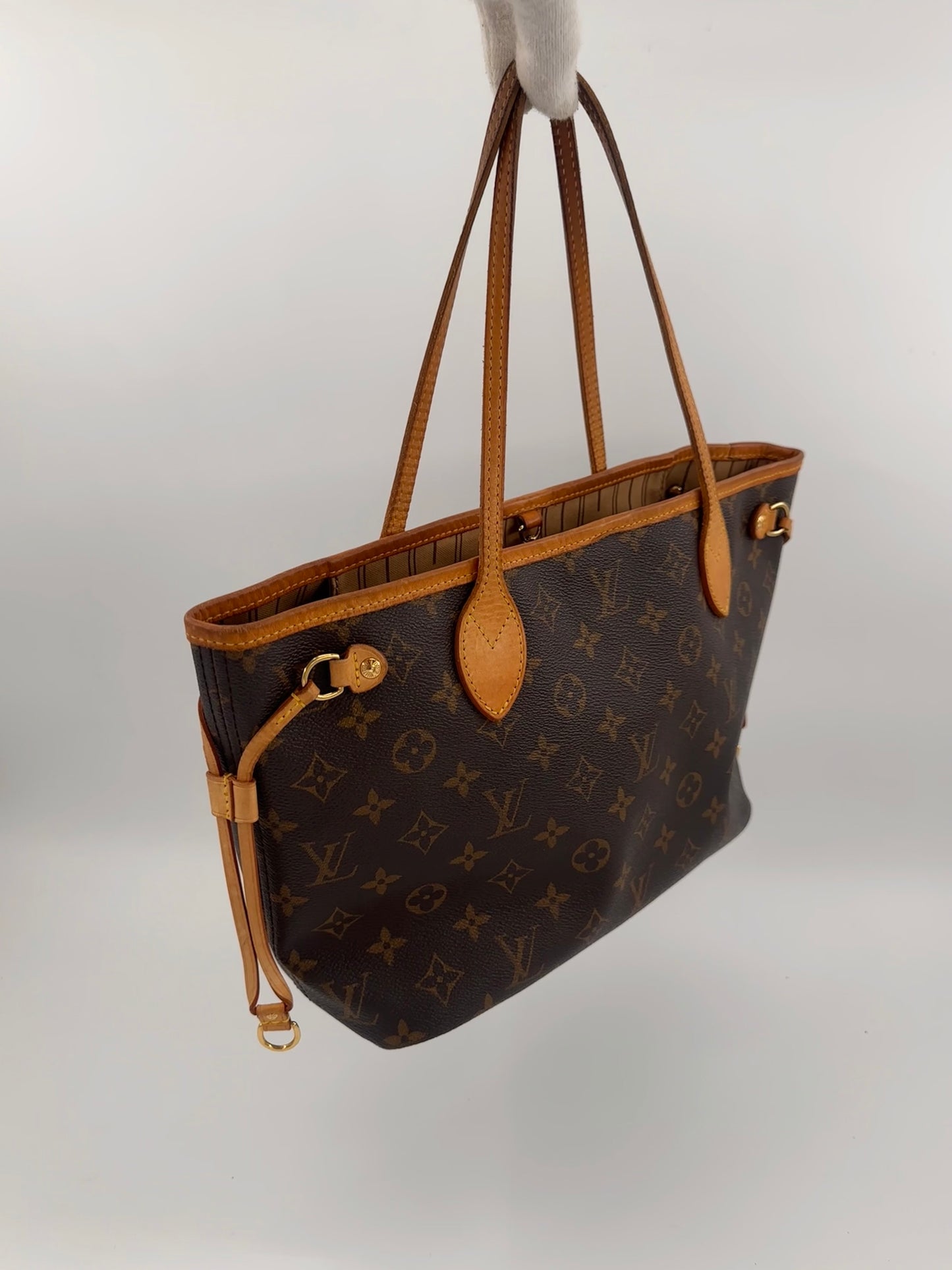 Louis Vuitton Neverfull PM