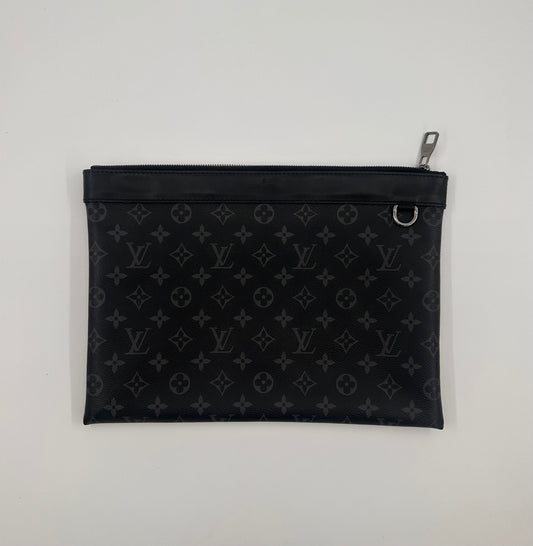 Louis Vuitton Monogram Eclipse Discovery Pochette GM