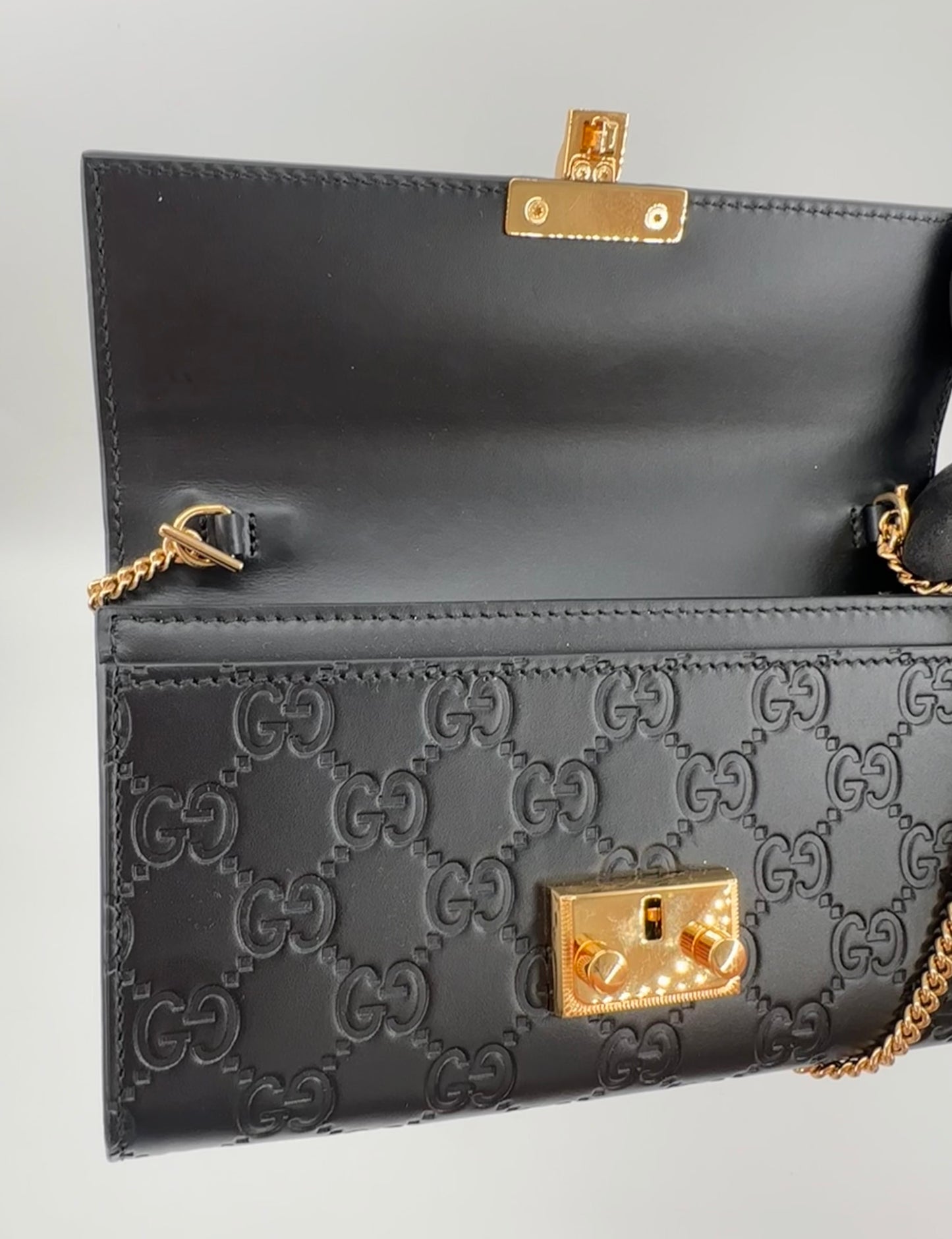 Gucci Padlock Wallet on Chain
