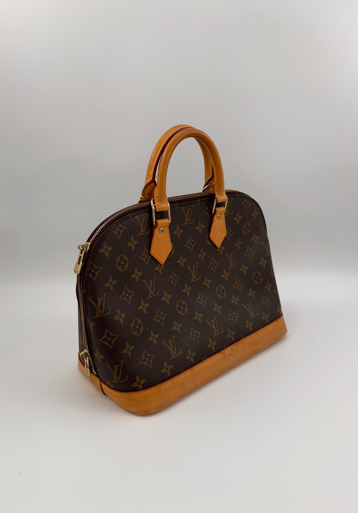 Louis Vuitton Alma PM