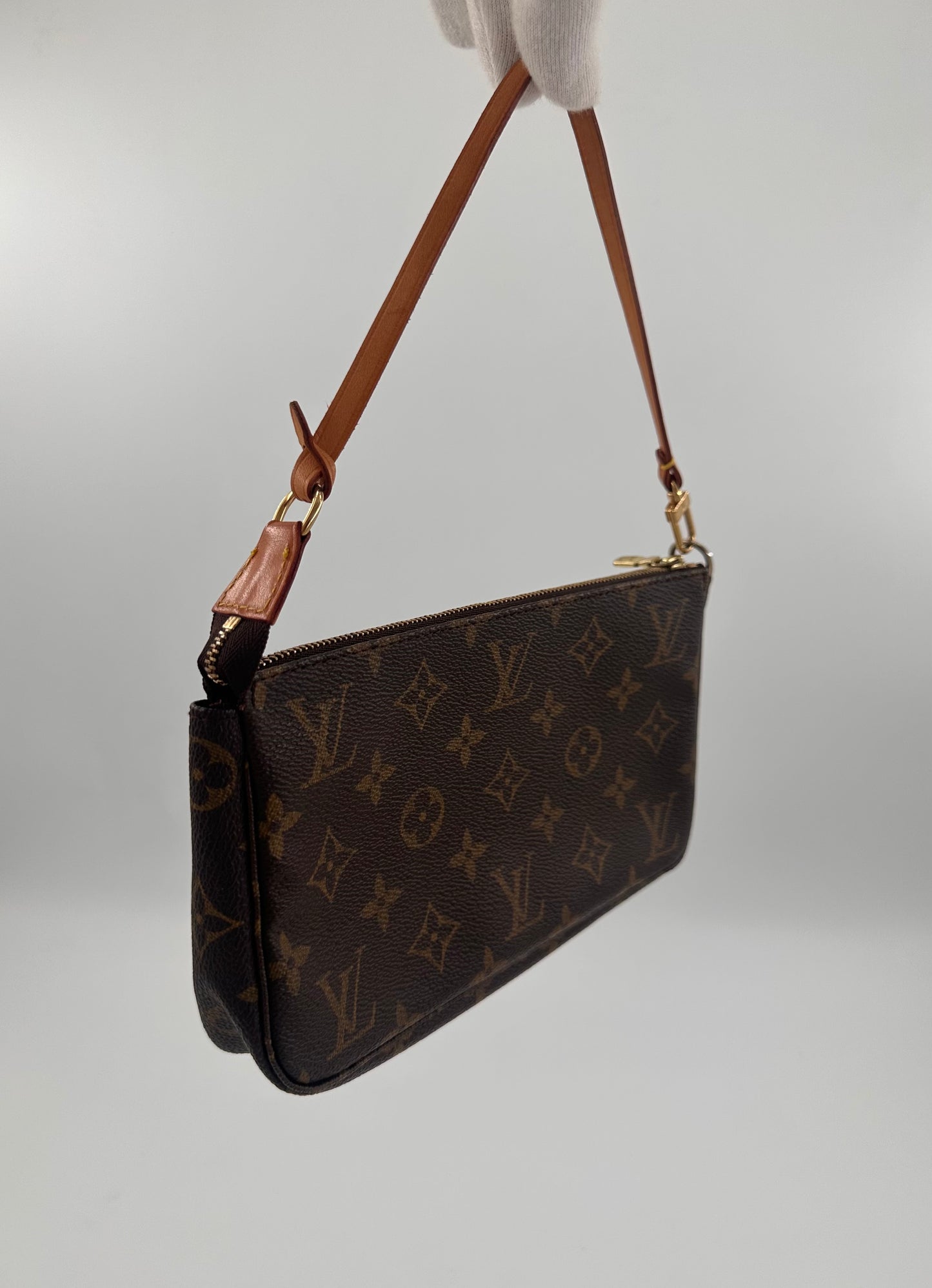 Louis Vuitton Pochette accessoires