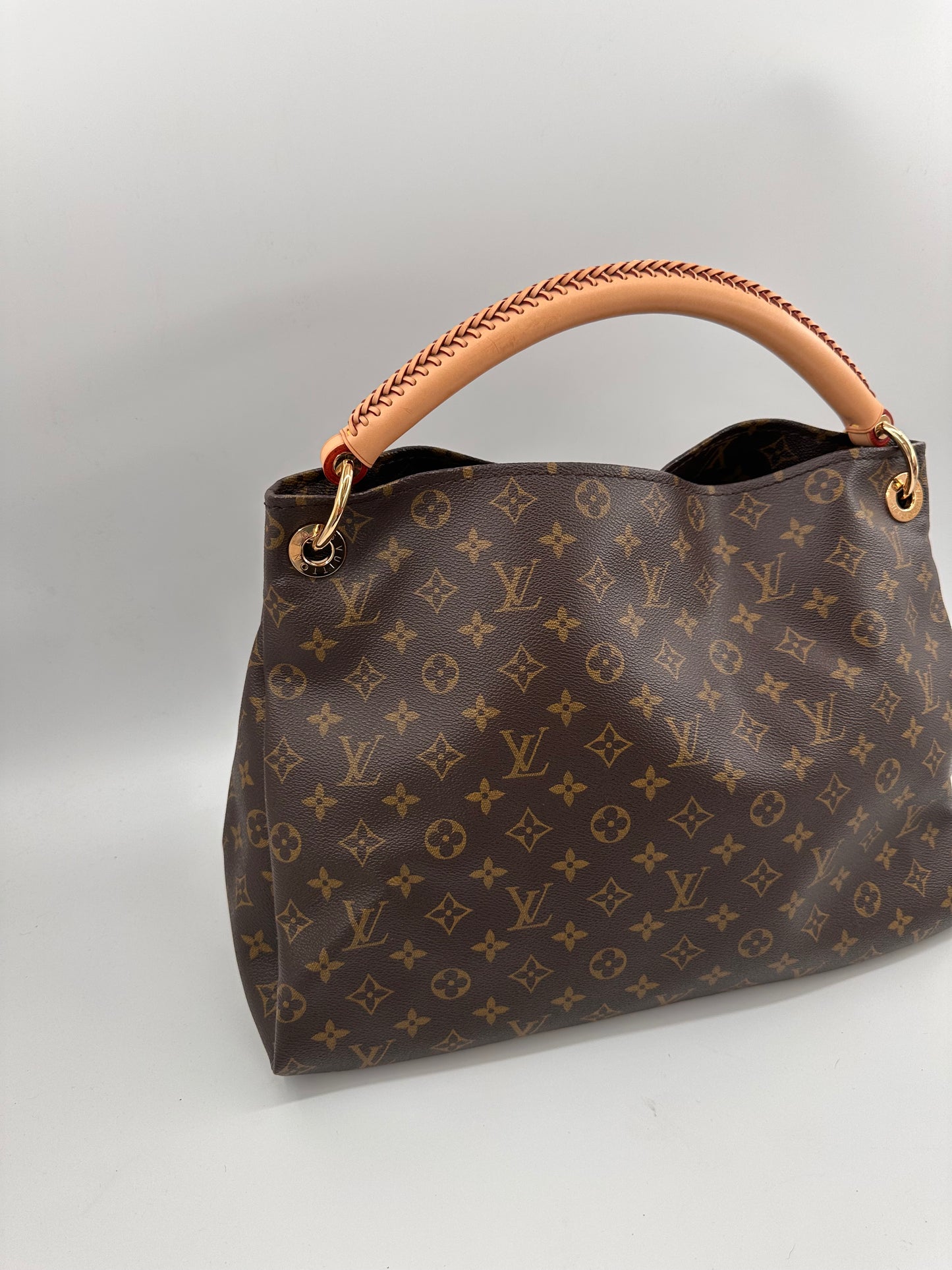 Louis Vuitton Artsy MM