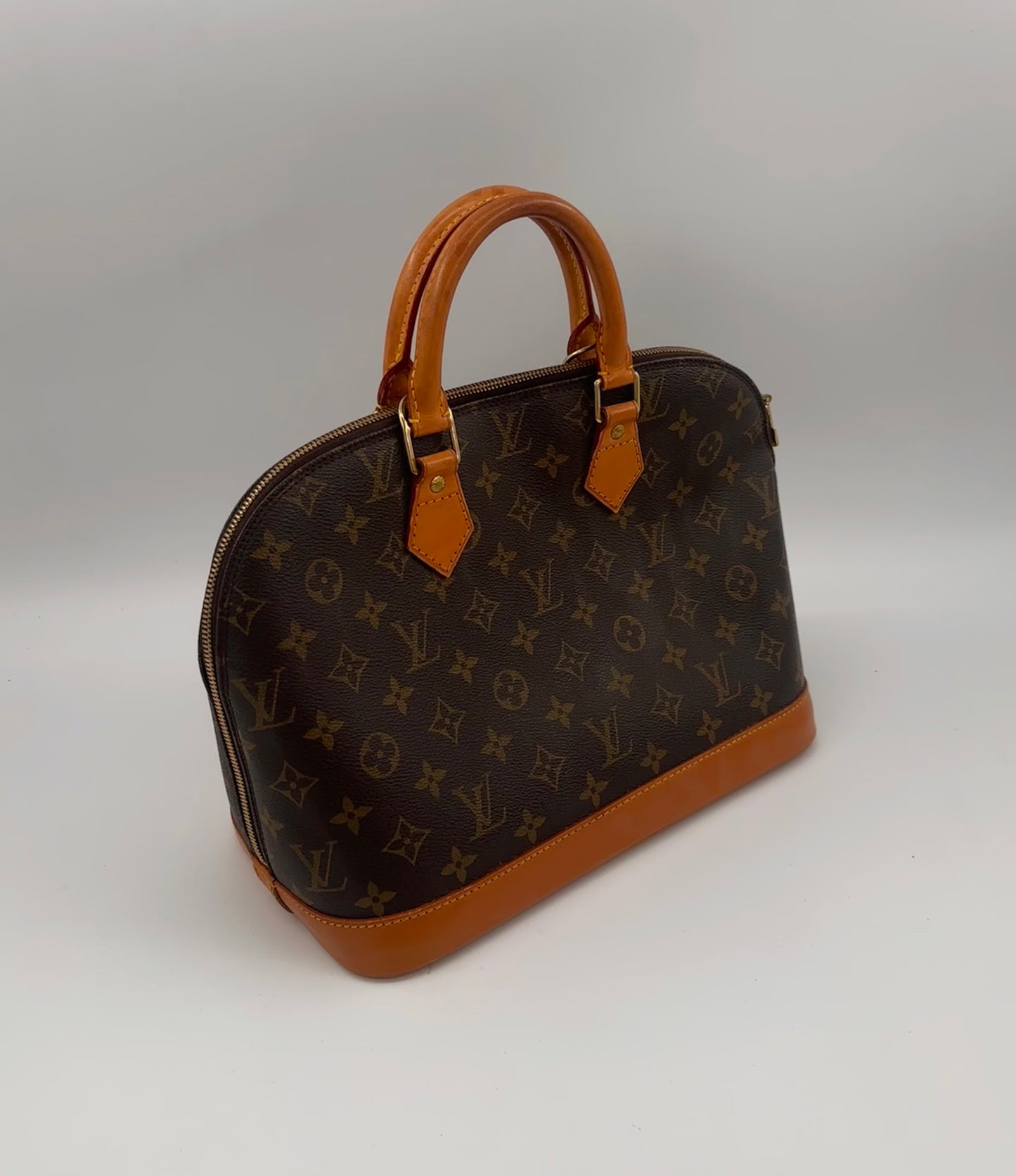 Louis Vuitton Alma PM