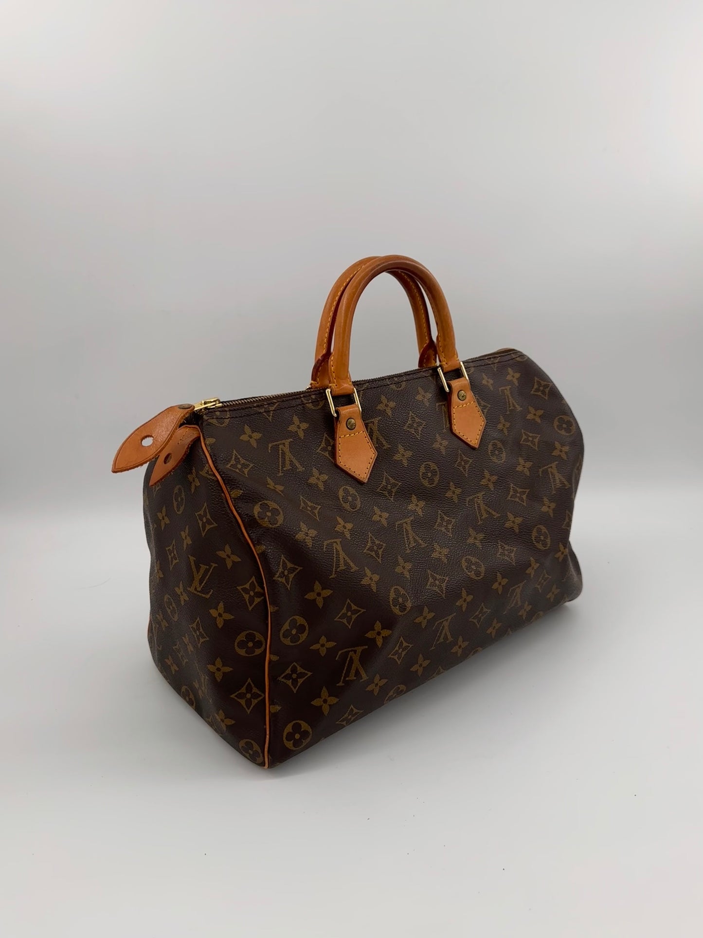 Louis Vuitton Speedy 35