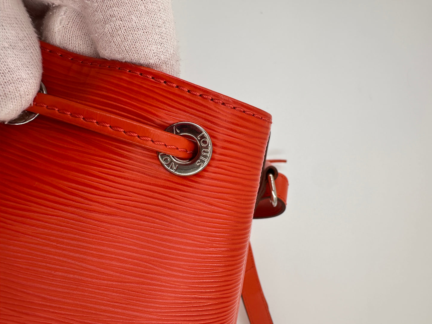 Louis Vuitton Noé bucket bag Epi leather