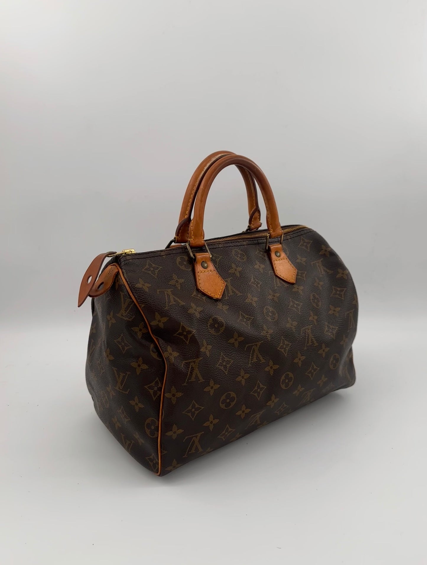 Louis Vuitton Speedy 30
