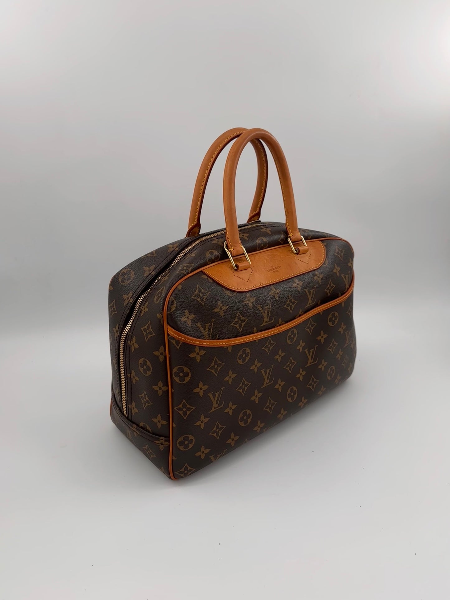 Louis Vuitton Deauville Handbag