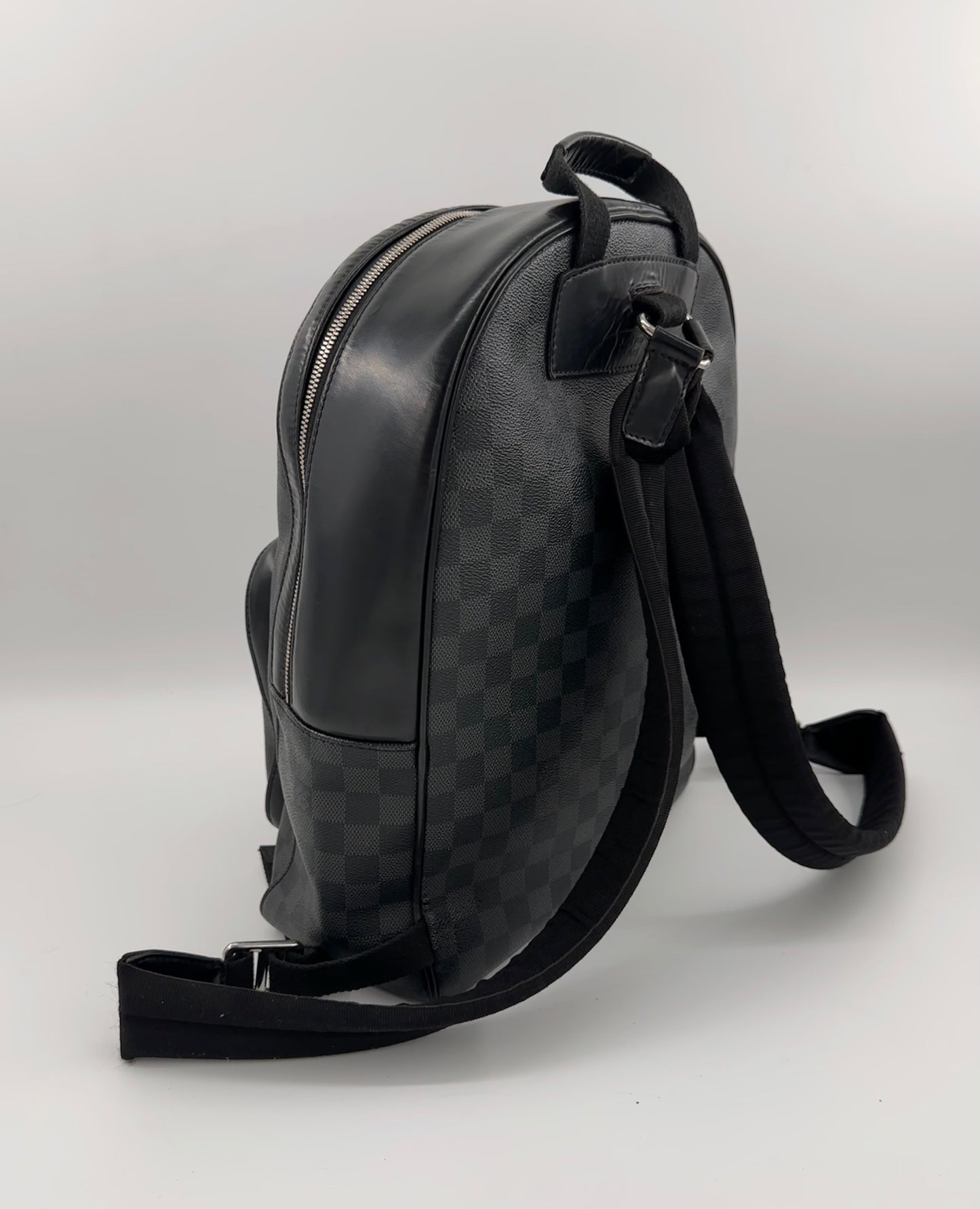 Louis Vuitton Josh backpack in Damier Graphite