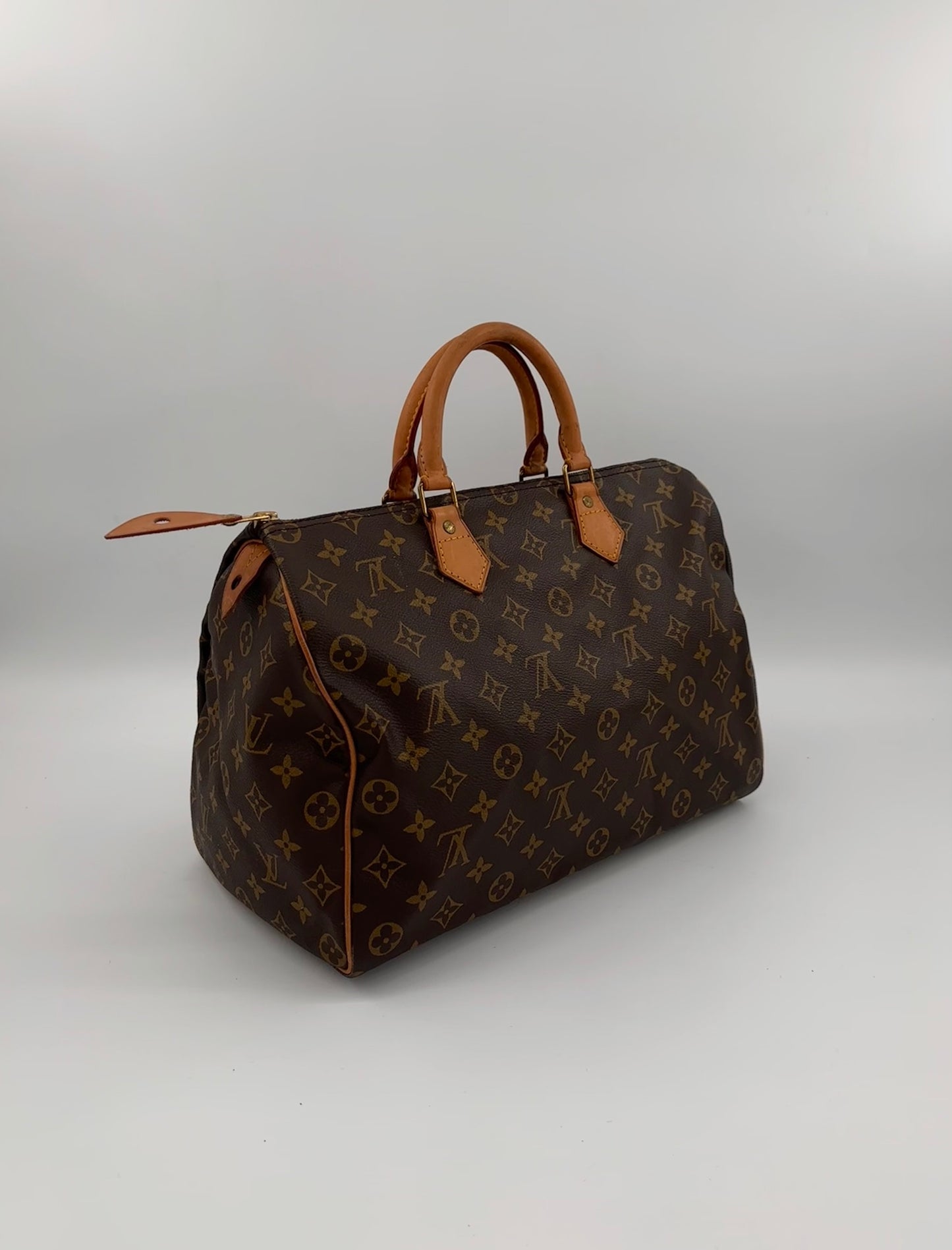Louis Vuitton Speedy 35