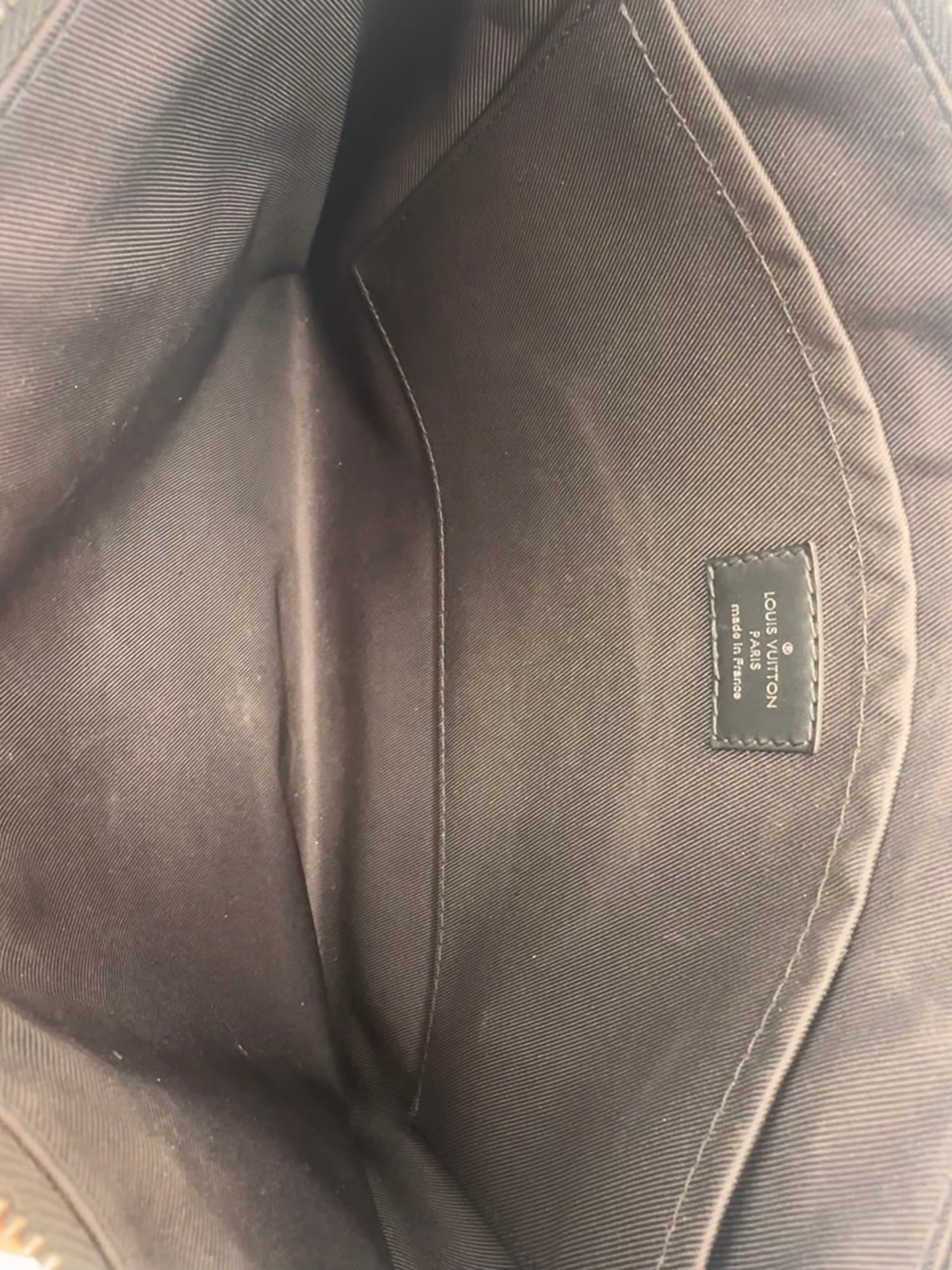 Louis Vuitton Monogram Eclipse Discovery Pochette GM