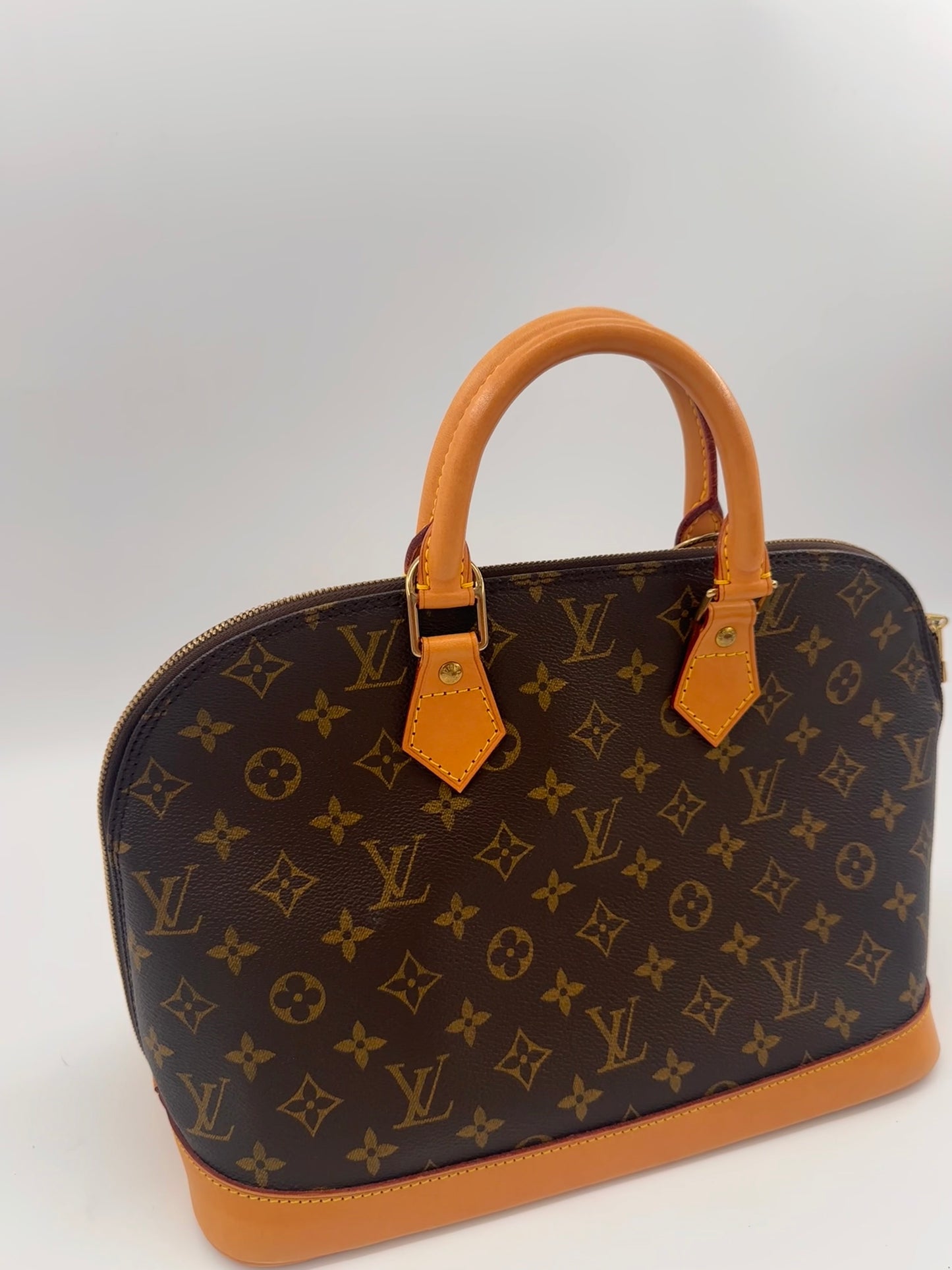 Louis Vuitton Alma GM