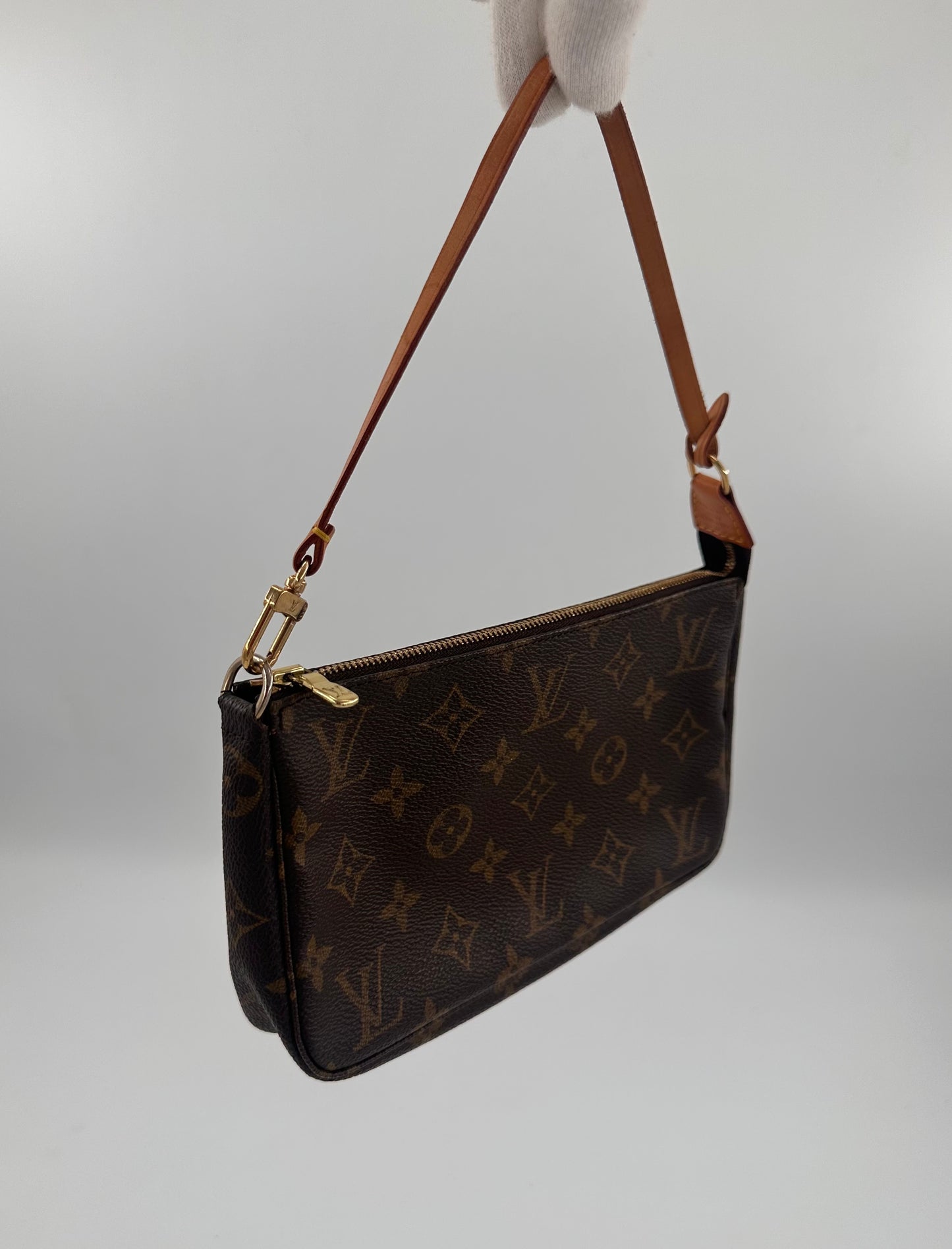 Louis Vuitton Pochette accessoires