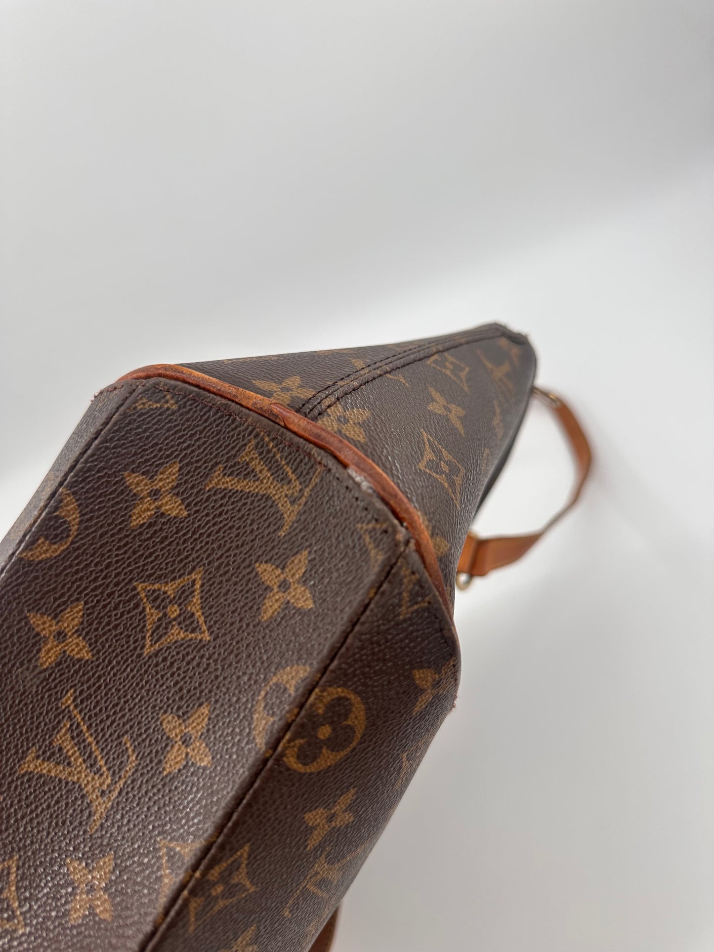 Louis Vuitton Ellipse GM Long Strap