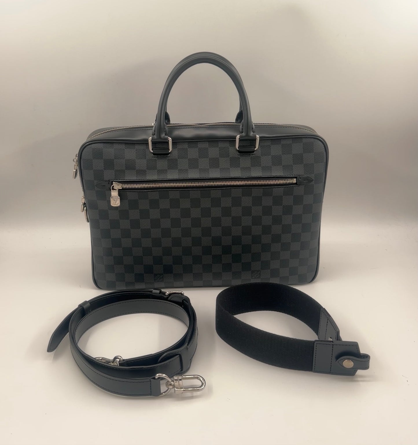 Louis Vuitton Porte Documents Damier Graphite