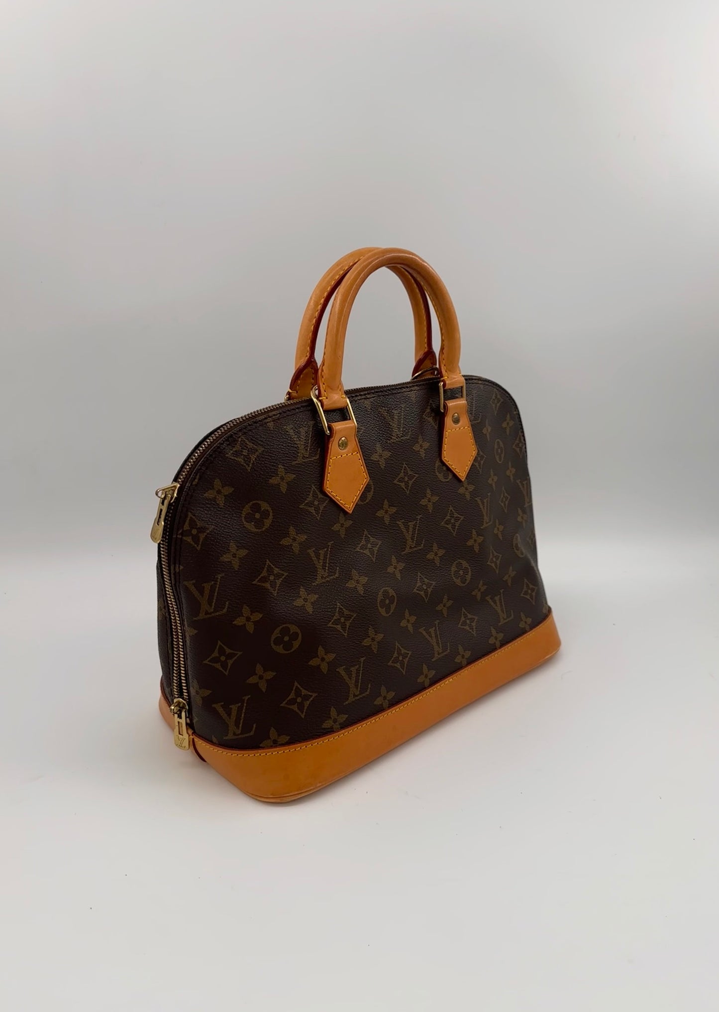 Louis Vuitton Alma PM