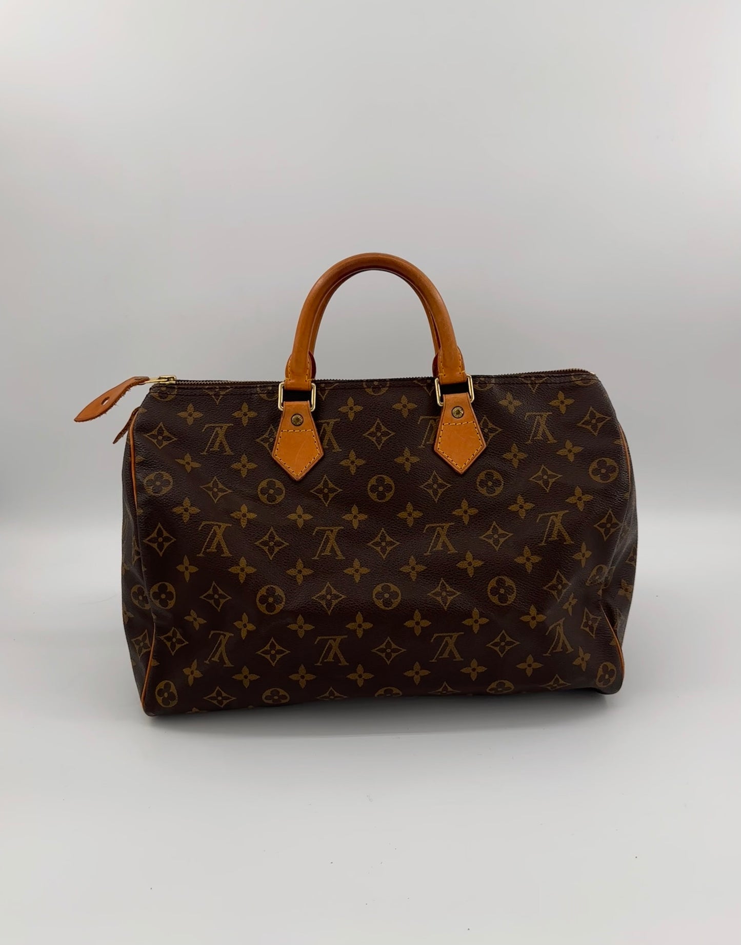 Louis Vuitton Speedy 35